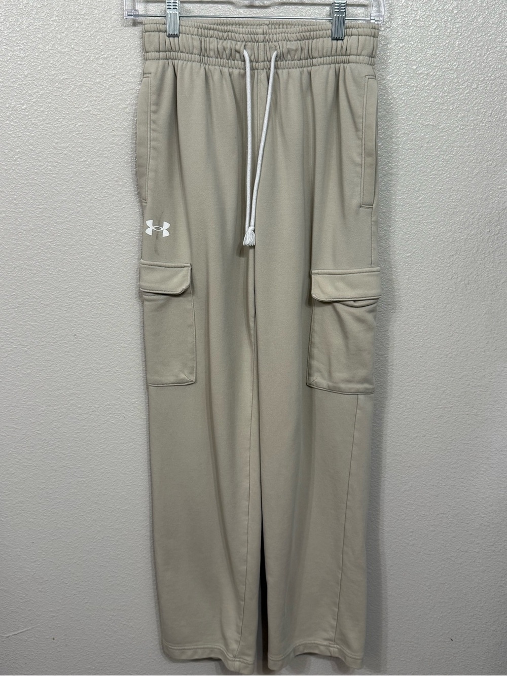 Under Armour Beige Fleece Cargo Sweatpants Small FLAWED
